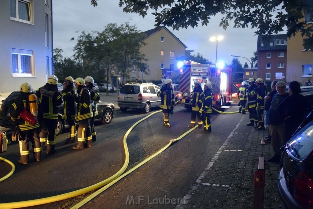 Feuer 2 Y Kellerbrand Koeln Ostheim Ruppinerstr P014.JPG - Miklos Laubert